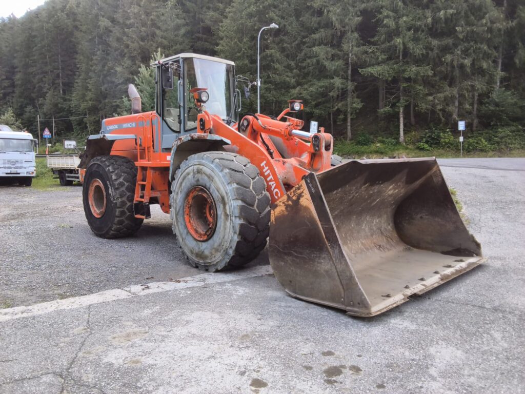 Hitachi LX 290